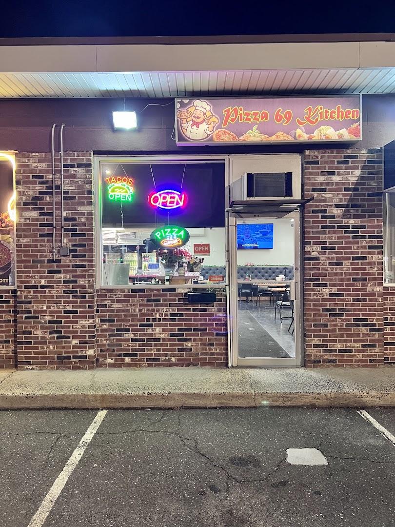 Pizza 69 kitchen